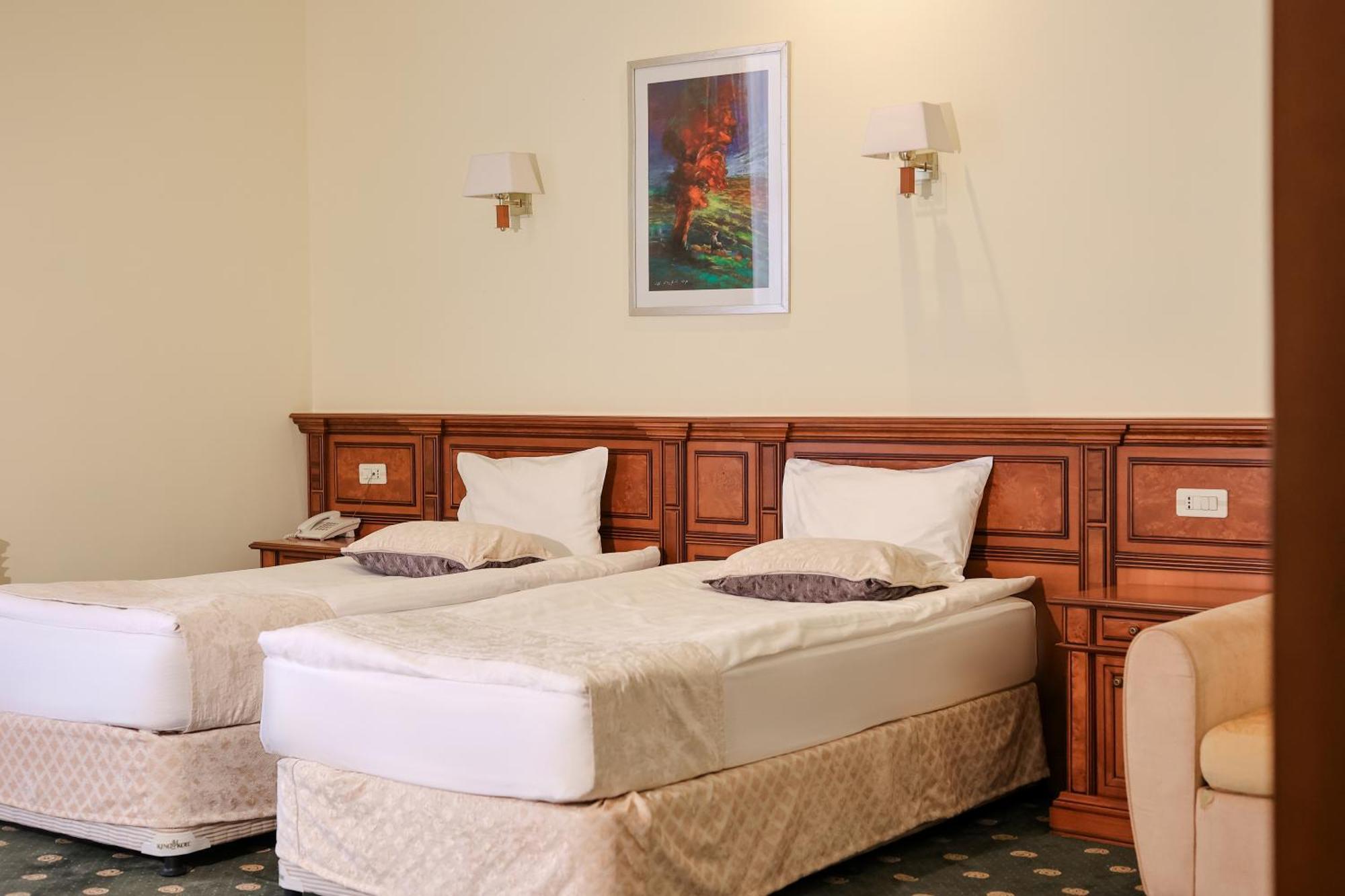 Armenia Hotel Dzjermoek Buitenkant foto